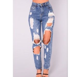 Ripped Boyfriend Jeans